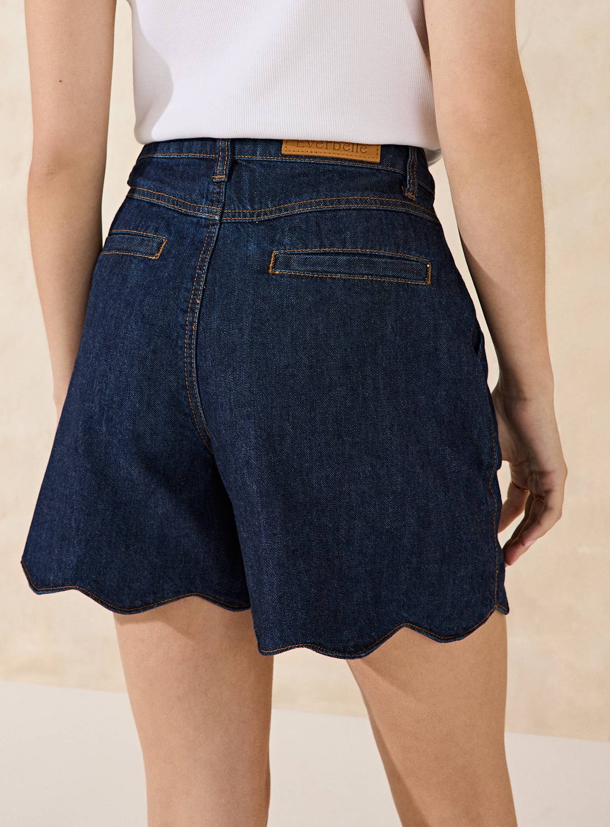 EVERBELLE Dark Denim Scallop Hem Shorts 6 - Image 4